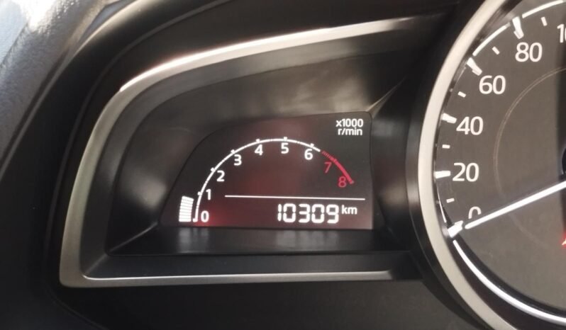 MAZDA lleno