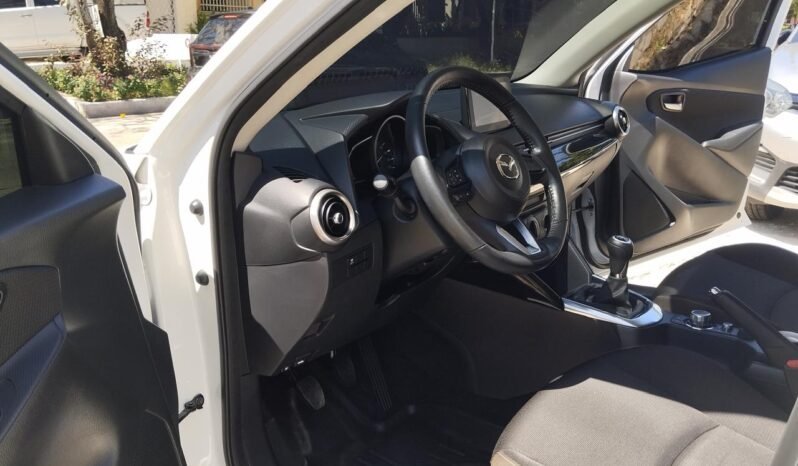 MAZDA lleno