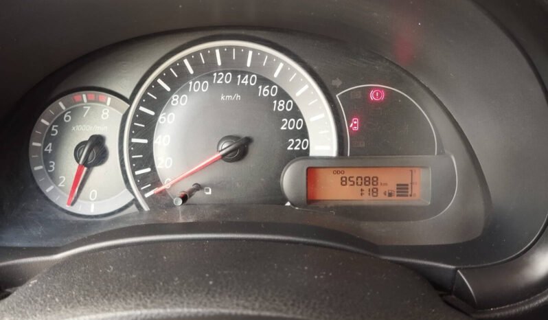 NISSAN lleno