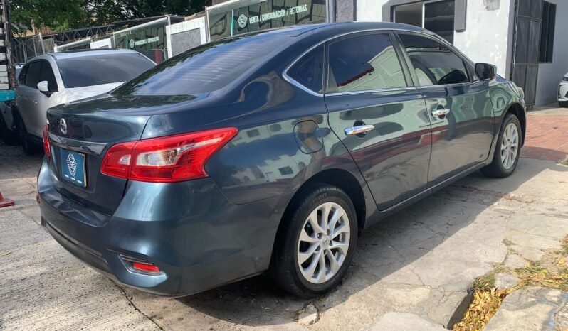 NISSAN lleno