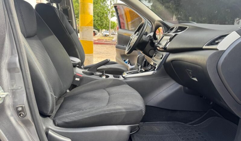 NISSAN lleno