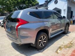 MITSUBISHI lleno