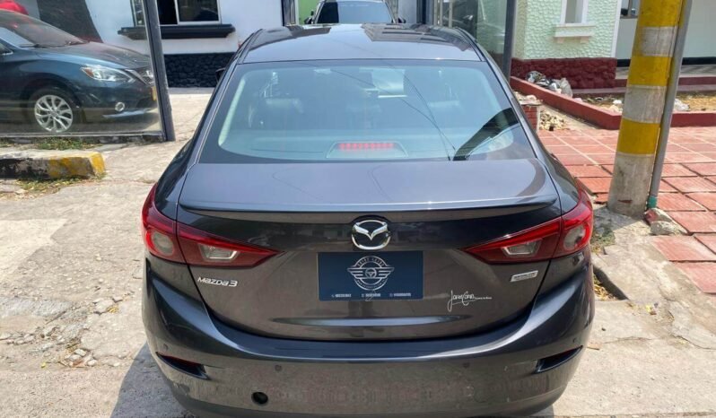 MAZDA lleno