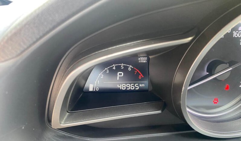 MAZDA lleno