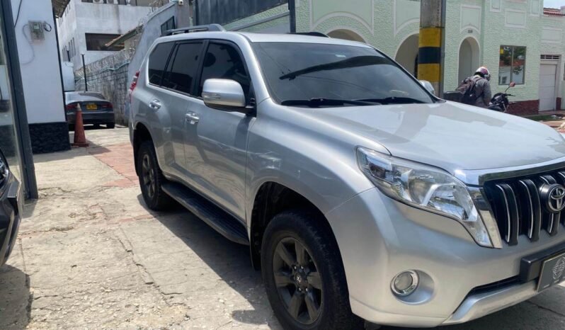 TOYOTA lleno