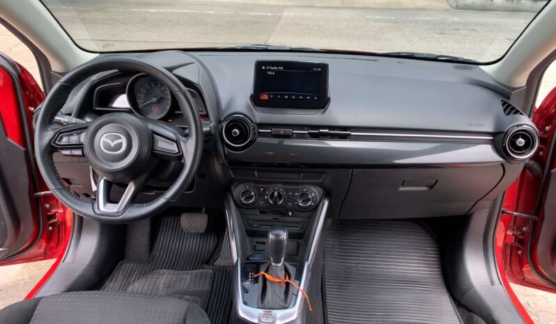 MAZDA lleno