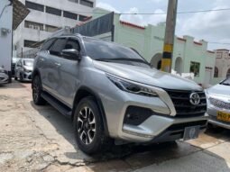 TOYOTA lleno