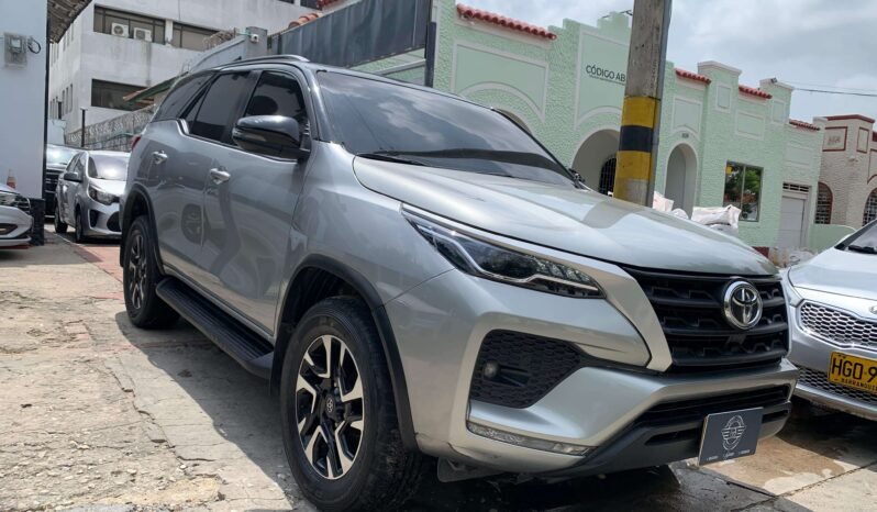 TOYOTA lleno