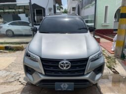 TOYOTA lleno