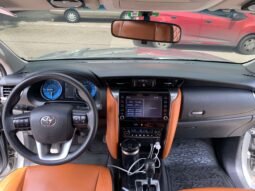 TOYOTA lleno