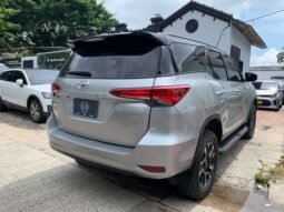 TOYOTA lleno