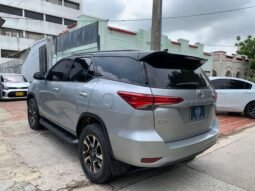 TOYOTA lleno