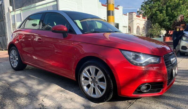 AUDI lleno