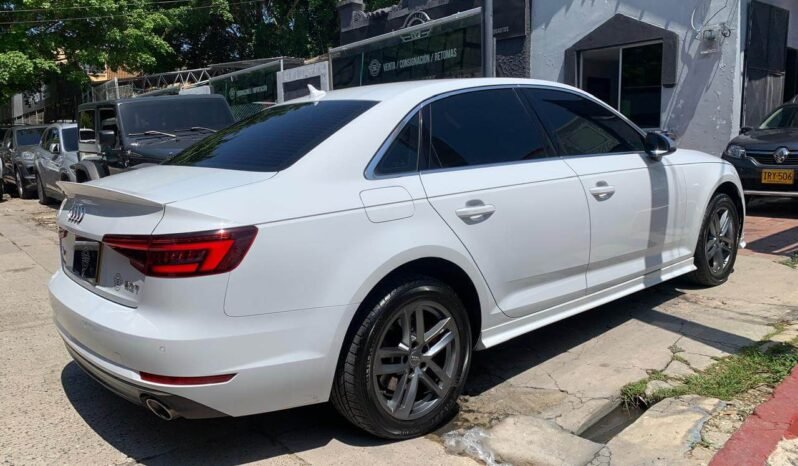 AUDI lleno