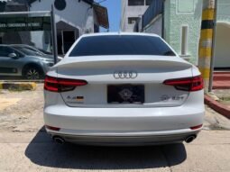 AUDI lleno