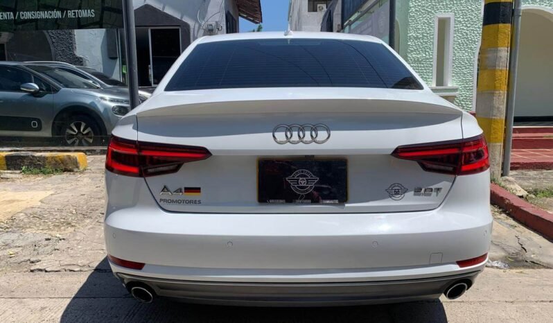AUDI lleno