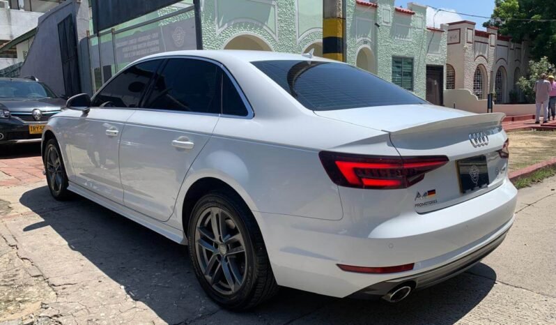 AUDI lleno