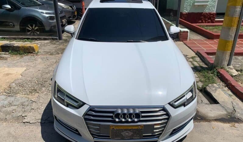 AUDI lleno