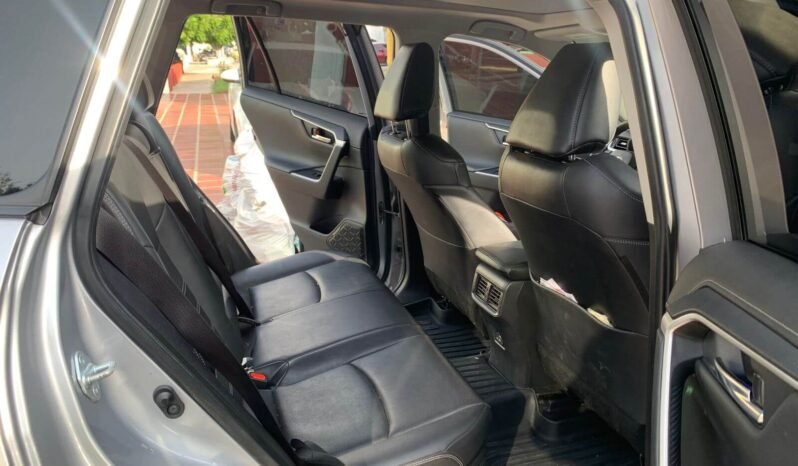 TOYOTA lleno