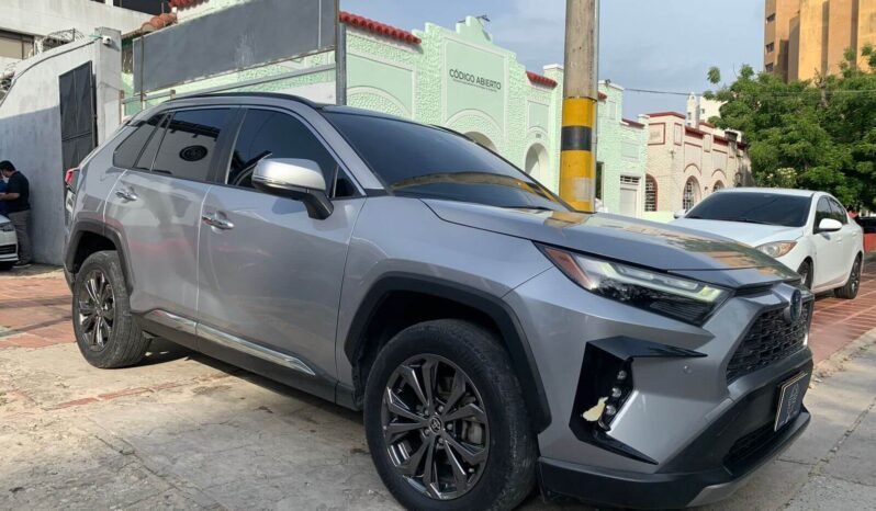 TOYOTA lleno
