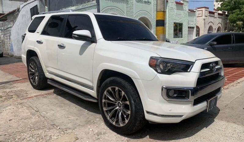 TOYOTA lleno