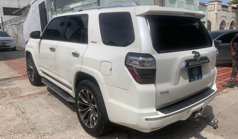 TOYOTA lleno