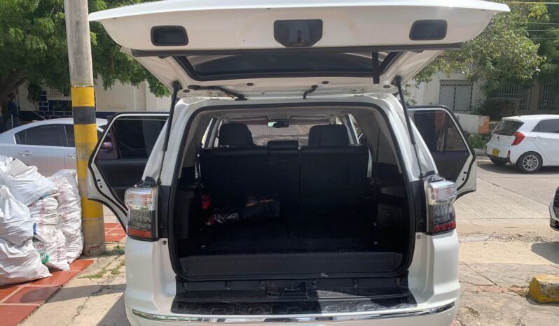 TOYOTA lleno