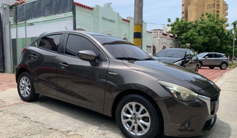 MAZDA lleno