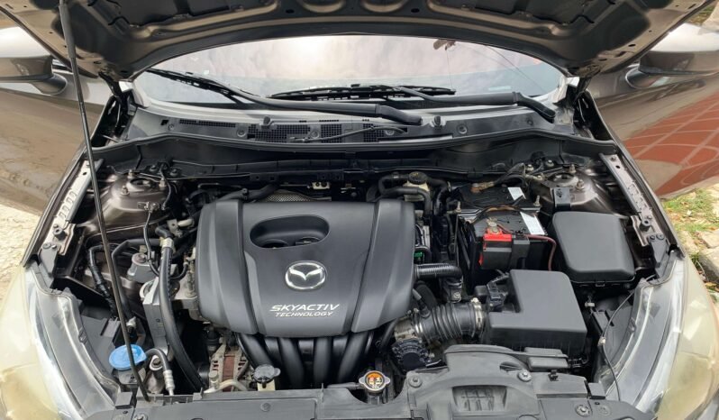 MAZDA lleno
