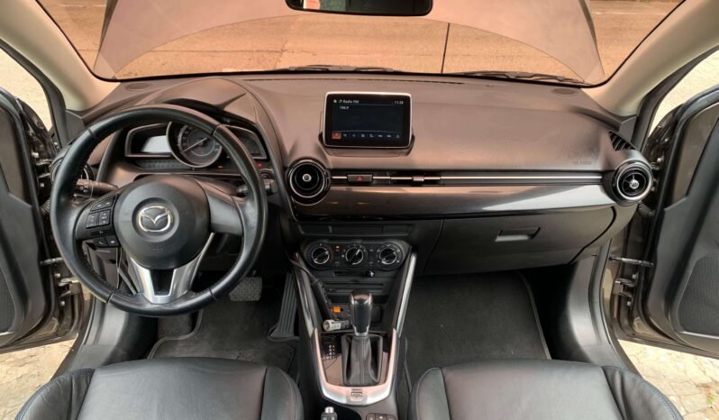 MAZDA lleno