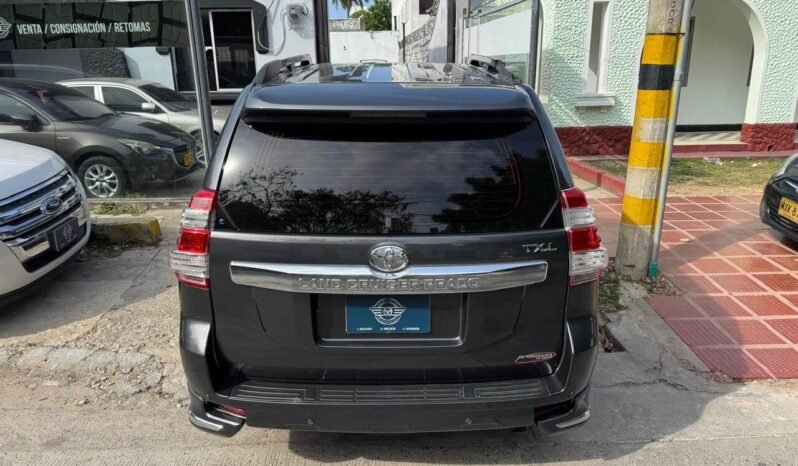 TOYOTA lleno