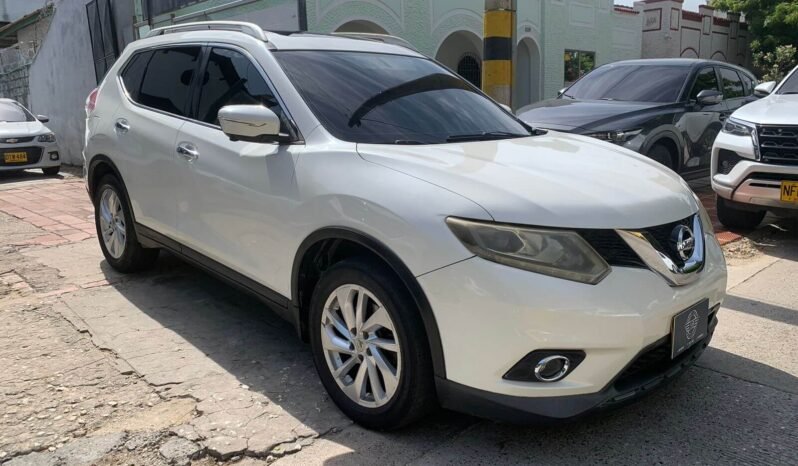 NISSAN lleno