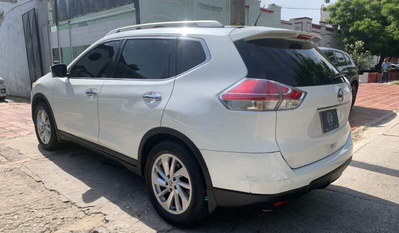 NISSAN lleno