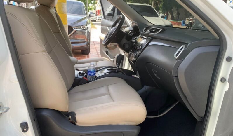 NISSAN lleno