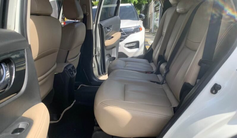 NISSAN lleno