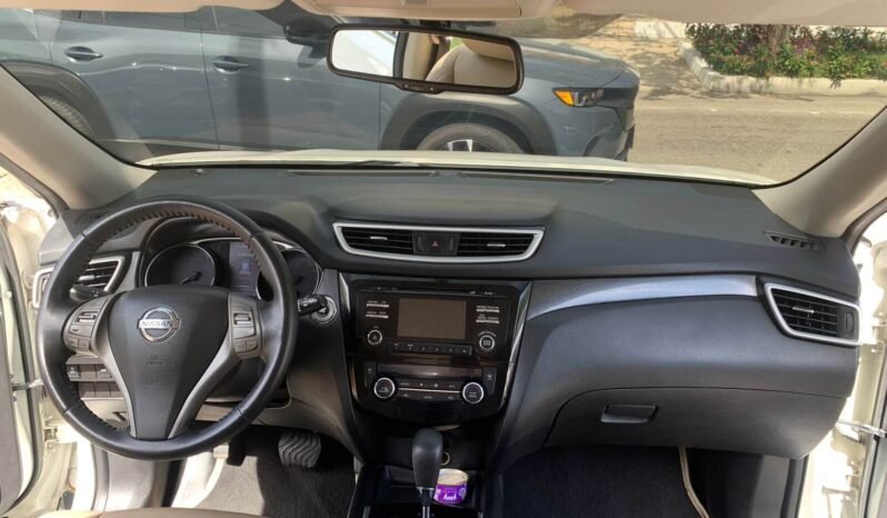 NISSAN lleno