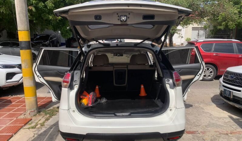 NISSAN lleno