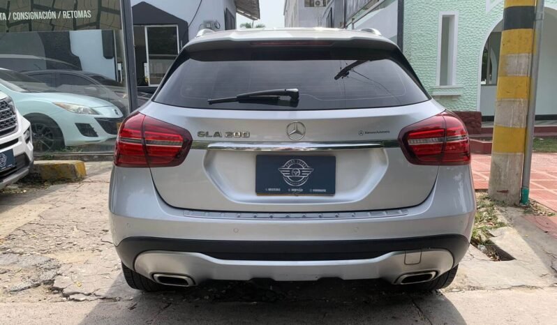 MERCEDES BENZ lleno