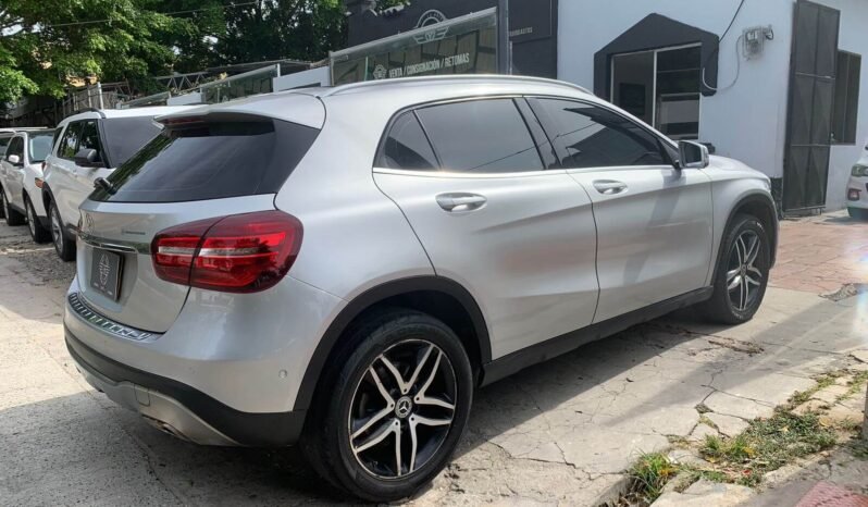 MERCEDES BENZ lleno
