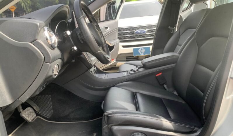 MERCEDES BENZ lleno