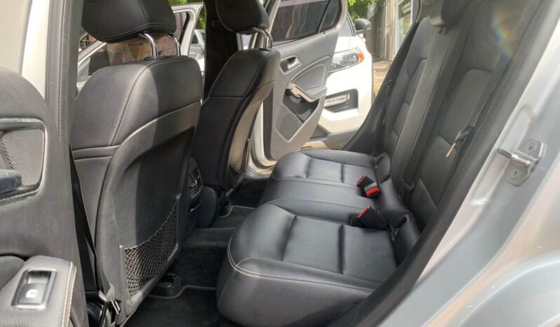 MERCEDES BENZ lleno