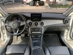 MERCEDES BENZ lleno