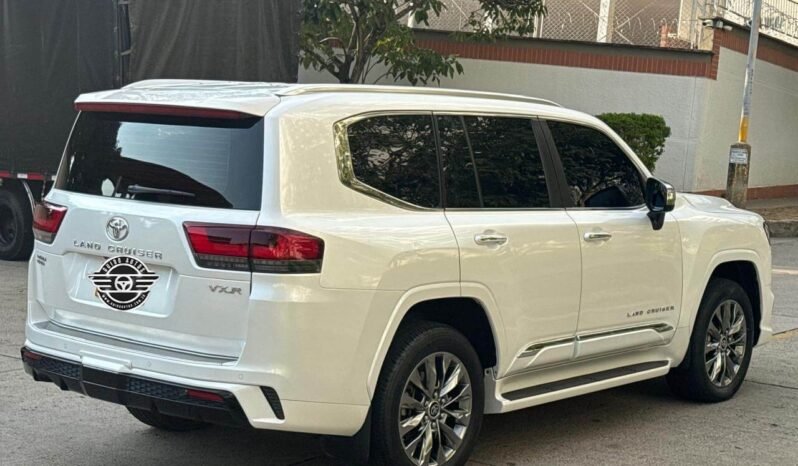 TOYOTA lleno