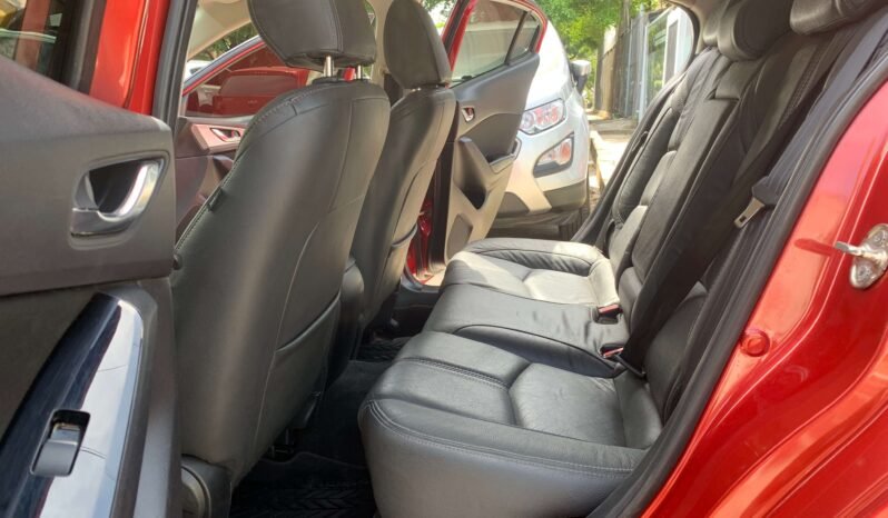 MAZDA lleno