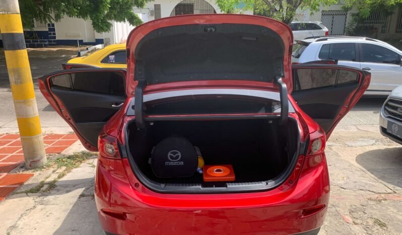 MAZDA lleno