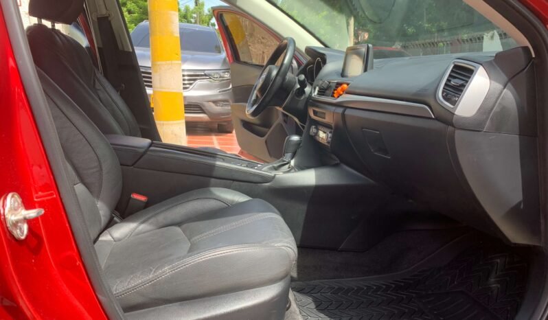 MAZDA lleno