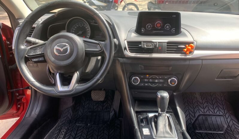 MAZDA lleno