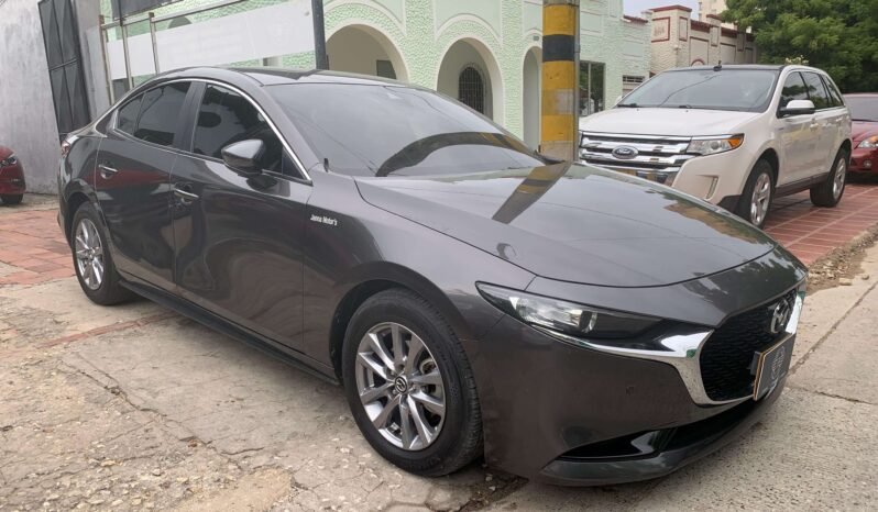 MAZDA lleno
