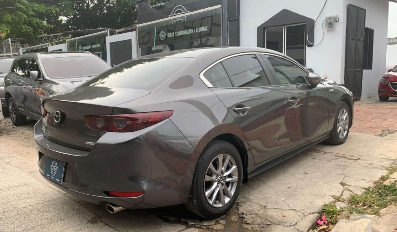 MAZDA lleno
