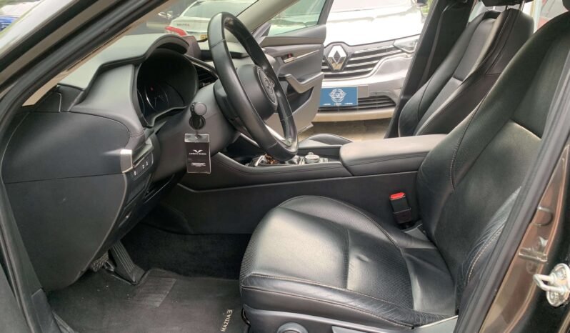 MAZDA lleno